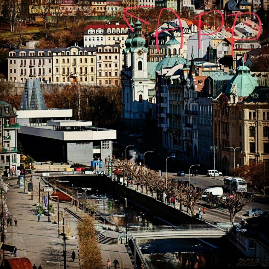 App Karlovy Vary Extérieur photo